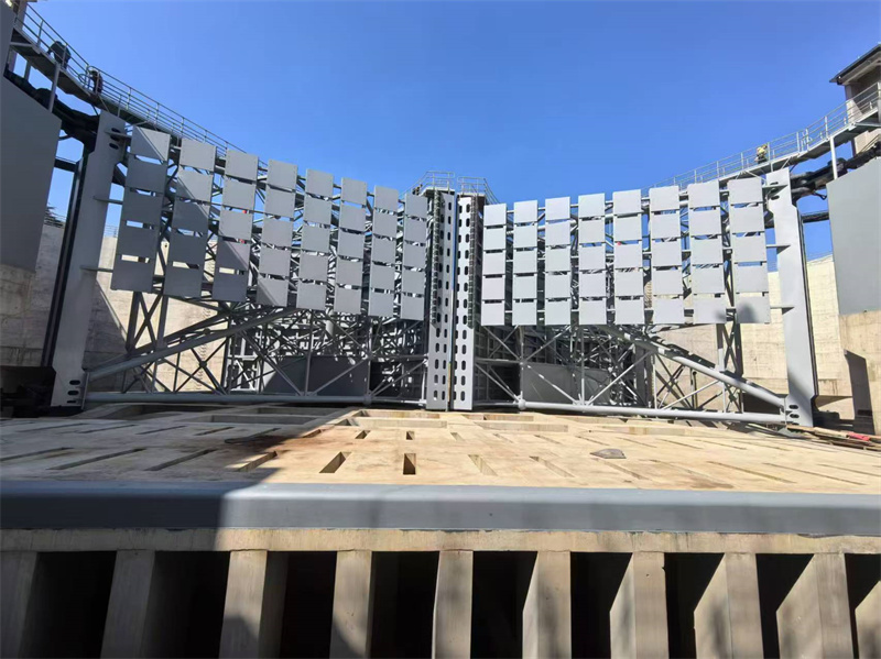 京杭大运河谏壁船闸闸门